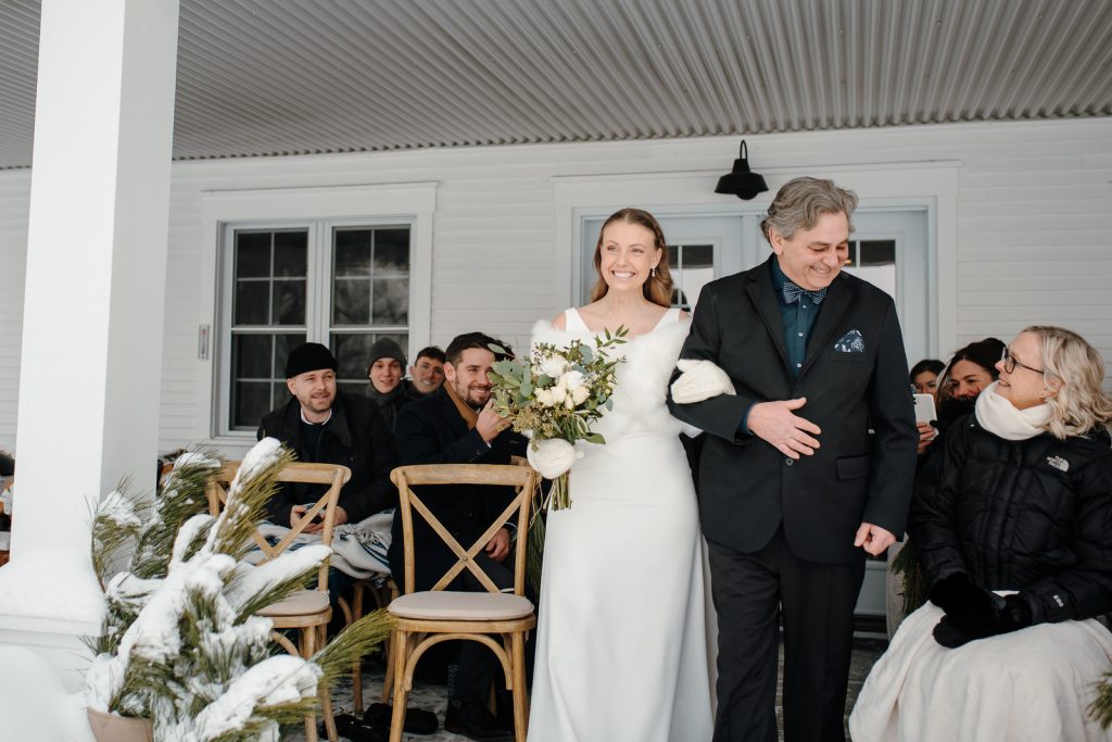 cérémonie mariage extérieure hiver