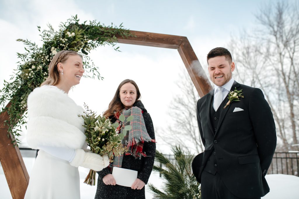 cérémonie mariage extérieure hiver