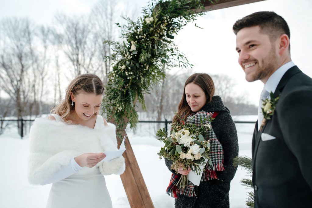 cérémonie mariage extérieure hiver