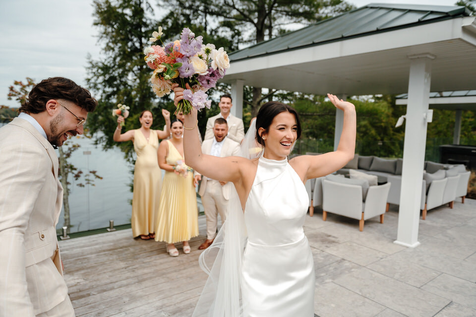 Mariage au Ripplecove Hotel & Spa – terrasse extérieure