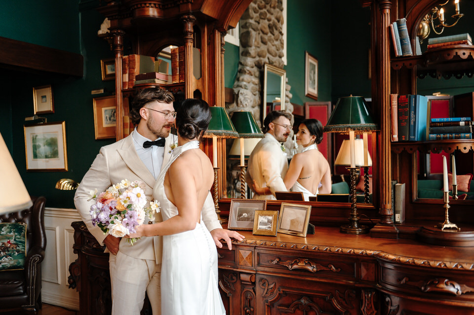 Mariage au Ripplecove Hotel & Spa – couple