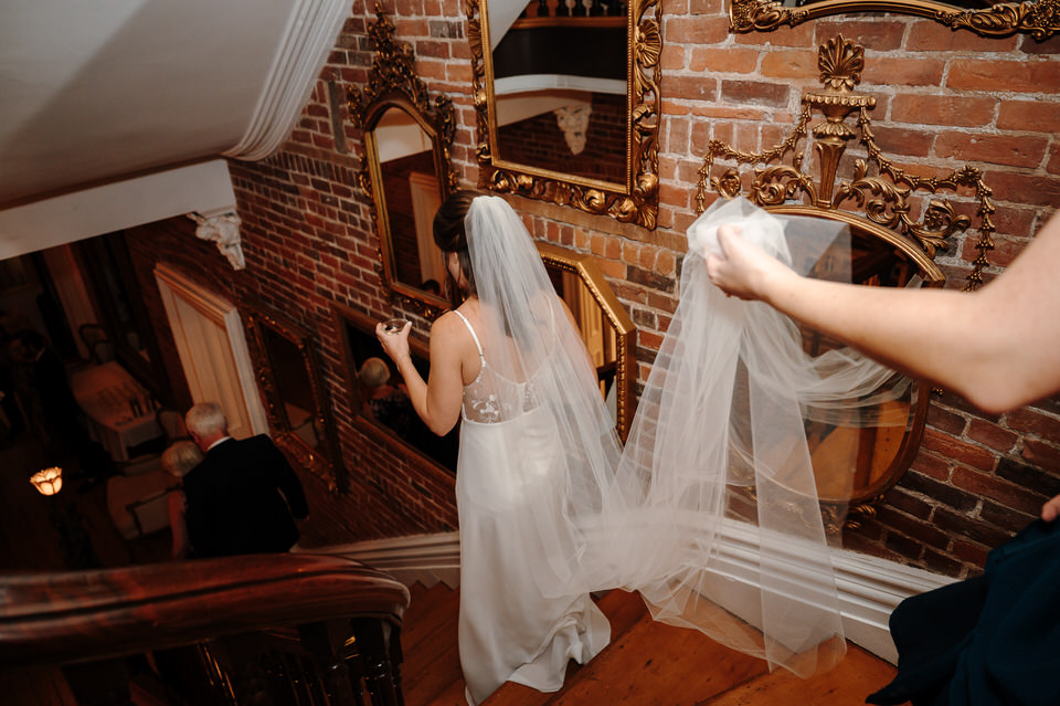 escalier Manoir Maplewood mariage couple